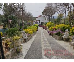 A PROP DE BLANES - GRAN CASA AMB JARDÍ I PISCINA EN PARCEL·LA PLANA DE 1.800m²