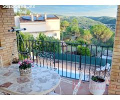 MAGNÍFICA CASA AMB VISTES DENSOMNI A MONTJUÏC
