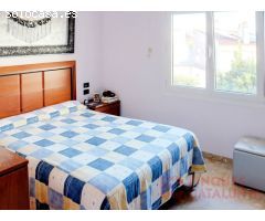 MAGNÍFICA CASA AMB VISTES DENSOMNI A MONTJUÏC