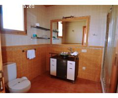 Vvienda residencial unifamiliar con gran terreno