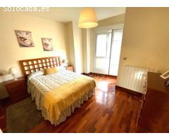 Chalet junto a las piscinas municipales con dormitorio en planta baja
