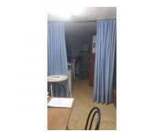 Se vende local en Tavernes Blanques, zona centro.