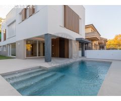 Chalet con piscina en el R-66 ( Cáceres).