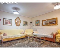 Venta piso en centro Benidorm con vistas laterales al mar