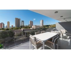 Piso en Venta en Eagle Tower, Benidorm - 2 Habitaciones, 2 Baños, Mano en Llave