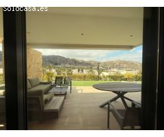 PISO CON VISTAS AL GOLF