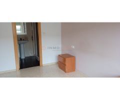 Se alquila piso en LOlleria