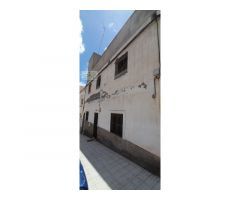 Casa terrera de dos plantas (local, vivienda y azotea) en Lomo Blanco