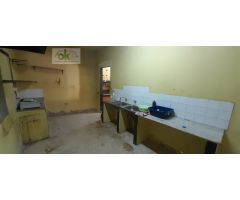 Casa terrera de dos plantas (local, vivienda y azotea) en Lomo Blanco