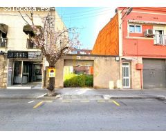 Amplia Parcela Rectangular en Venta en Can Sant Joan