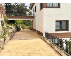 PRECIOSA CASA DE SIETE HABITACIONES MUY LUMINOSA CON JARDÍN