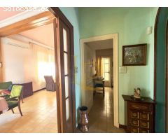 PRECIOSA CASA CON TERRAZA Y GARAJE EN UNA ZONA PRIVILEGIADA