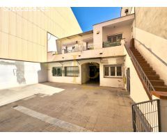 PRECIOSA CASA CON TERRAZA Y GARAJE EN UNA ZONA PRIVILEGIADA