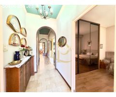 PRECIOSA CASA CON TERRAZA Y GARAJE EN UNA ZONA PRIVILEGIADA