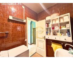PRECIOSA CASA CON TERRAZA Y GARAJE EN UNA ZONA PRIVILEGIADA