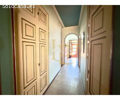 PRECIOSA CASA CON TERRAZA Y GARAJE EN UNA ZONA PRIVILEGIADA