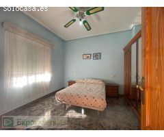 CASA CON GRAN PARCELA
