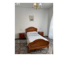 CASA CON GRAN PARCELA