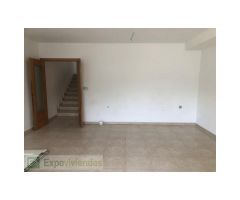 Excelente triplex en venta en Cobatillas.