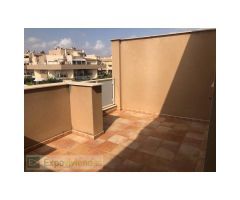 Excelente triplex en venta en Cobatillas.