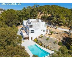 VILLA con piscina a lado del club de golf de Altea