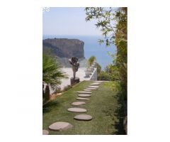 Villa Camilia - Un Sueño Mediterráneo con Vistas Inigualables al Mar