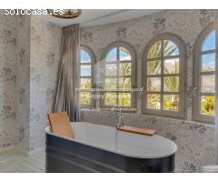 Exclusiva Villa Cerca de Altea: Un Refugio de Lujo y Confort