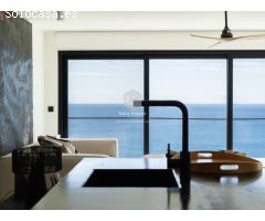 Villa Caleta - Estilo Ibicenco con Vistas Panorámicas al Mar Mediterráneo