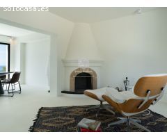 Villa Caleta - Estilo Ibicenco con Vistas Panorámicas al Mar Mediterráneo