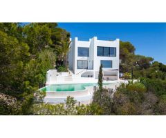 Villa Caleta - Estilo Ibicenco con Vistas Panorámicas al Mar Mediterráneo