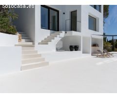 Villa Caleta - Estilo Ibicenco con Vistas Panorámicas al Mar Mediterráneo