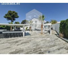 Elegante Villa en la Codiciada Zona de Moraira