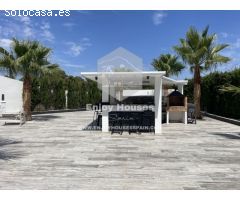 Elegante Villa en la Codiciada Zona de Moraira