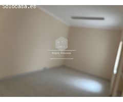 Codiciada Gema Urbana: Propiedad versátil en el corazón de Denia