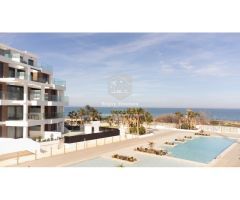 Moderno apartamento de 2 dormitorios con balcón privado