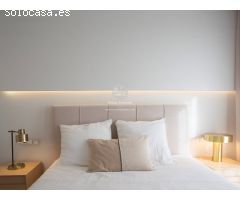 Moderno apartamento de 2 dormitorios con balcón privado