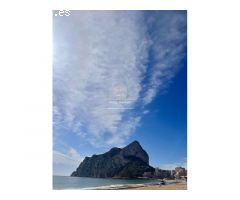 Ático Dúplex de Lujo en Primera Línea del Edificio Hipocampos, Calpe