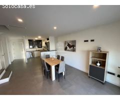 Adosado Contemporáneo con Piscina Privada en El Verger, Junto al Centro
