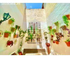 Excepcional Oportunidad de Inversión en el Casco Antiguo de Jávea
