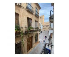 Excepcional Oportunidad de Inversión en el Casco Antiguo de Jávea