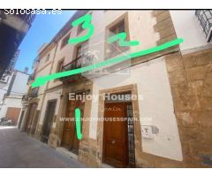 Excepcional Oportunidad de Inversión en el Casco Antiguo de Jávea