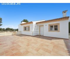 BUNGALOW DE 2 DORMITORIOS EN JÁVEA 377.500 €,--