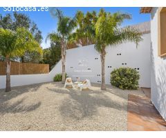VILLA DE VACACIONES DE 3 DORMITORIOS EN JÁVEA € 427.500