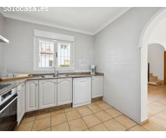 VILLA DE VACACIONES DE 3 DORMITORIOS EN JÁVEA € 427.500