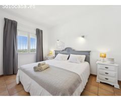 VILLA DE VACACIONES DE 3 DORMITORIOS EN JÁVEA € 427.500