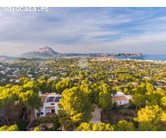 Magnífica Villa con Vistas al mar en exclusiva zona de Jávea