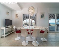 Magnífica Villa con Vistas al mar en exclusiva zona de Jávea