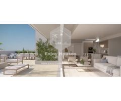 Moderno apartamento de 2 dormitorios con amplia terraza y sala de estar de