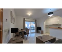 Moderno apartamento de 2 dormitorios con terraza cerca de la playa