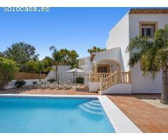 CASA UNIFAMILIAR CON PISCINA PRIVADA EN JAVEA € 427.500,-